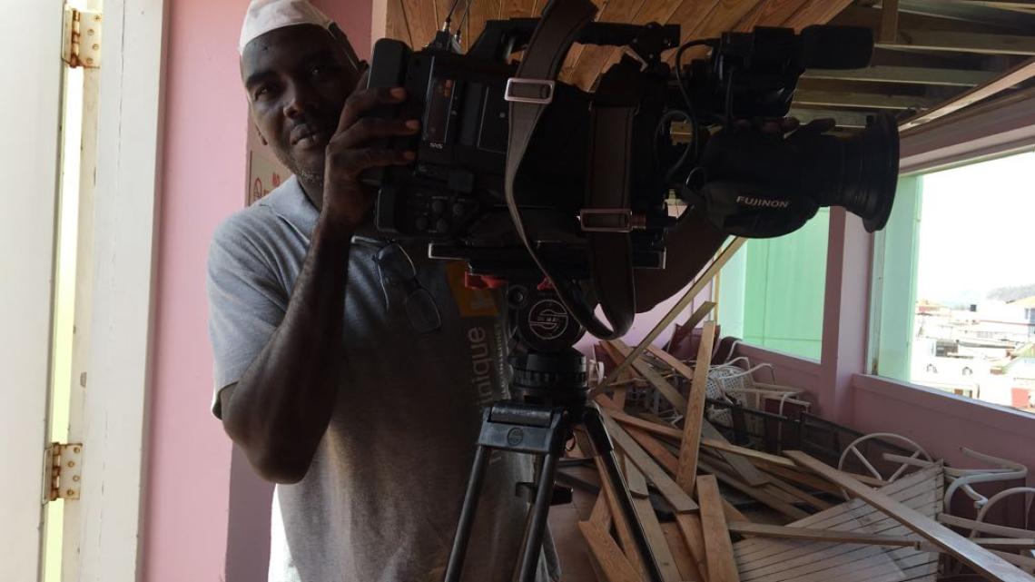 Dominique : tournage Caraïbes dans un hôtel dévasté par Maria