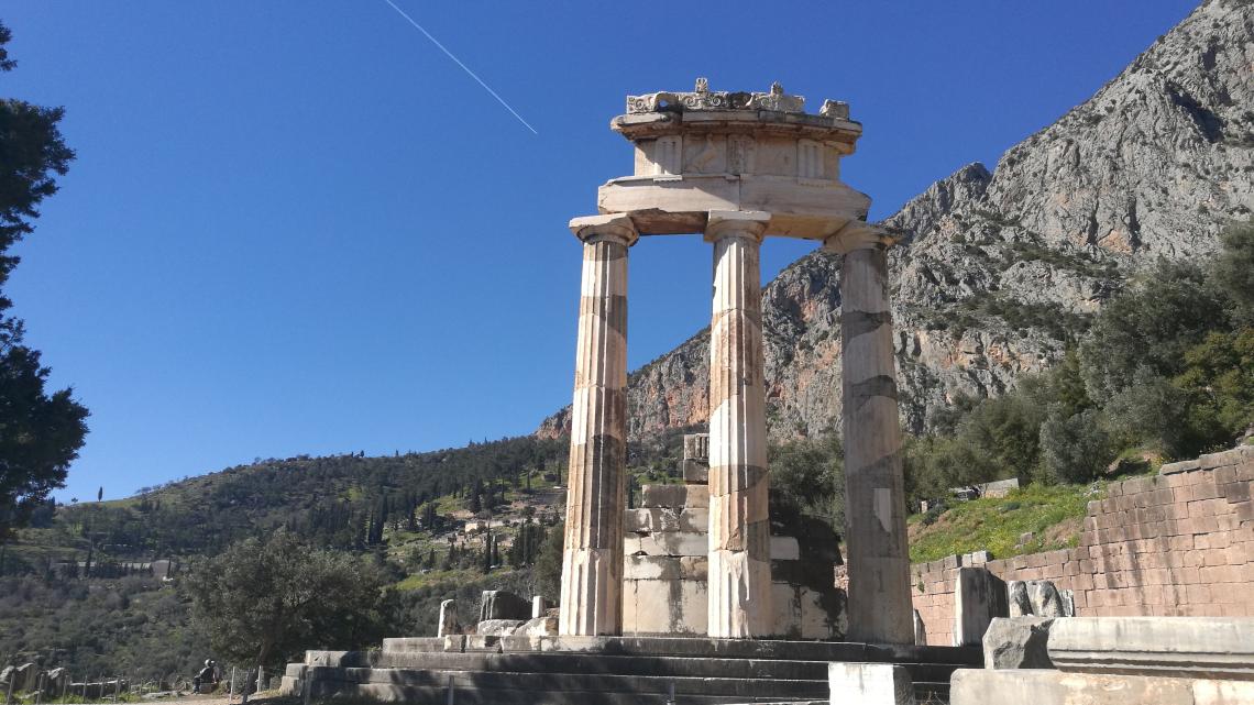 Delphes - Les trois colonnes de la Tholos