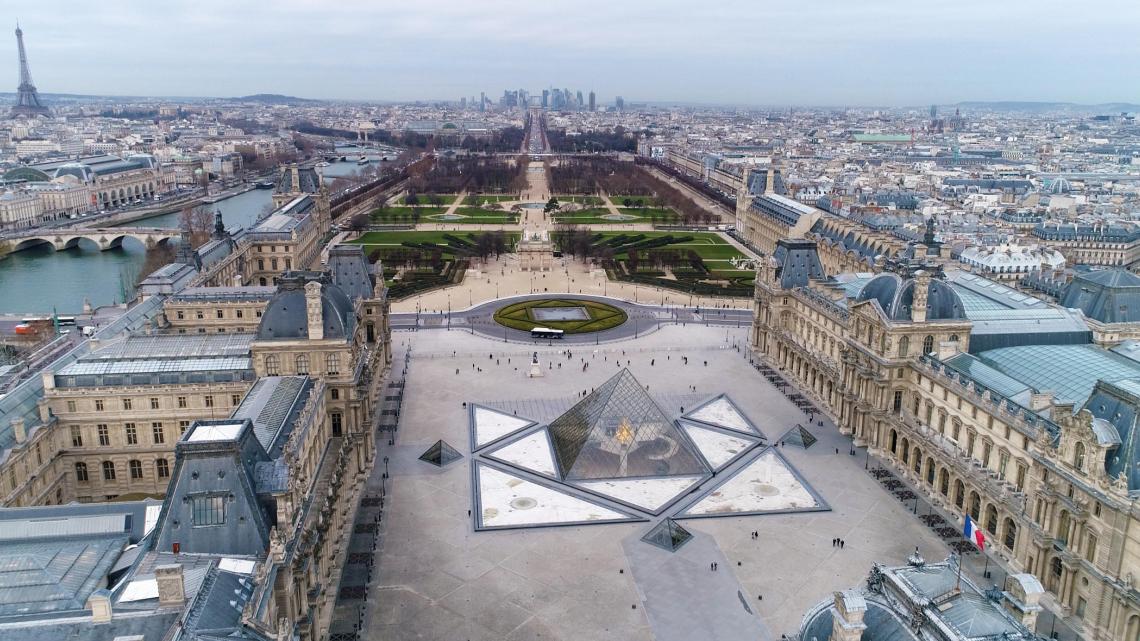 DES RACINES ET DES AILES : La Pyramide du Louvre fête ses 30 ans !