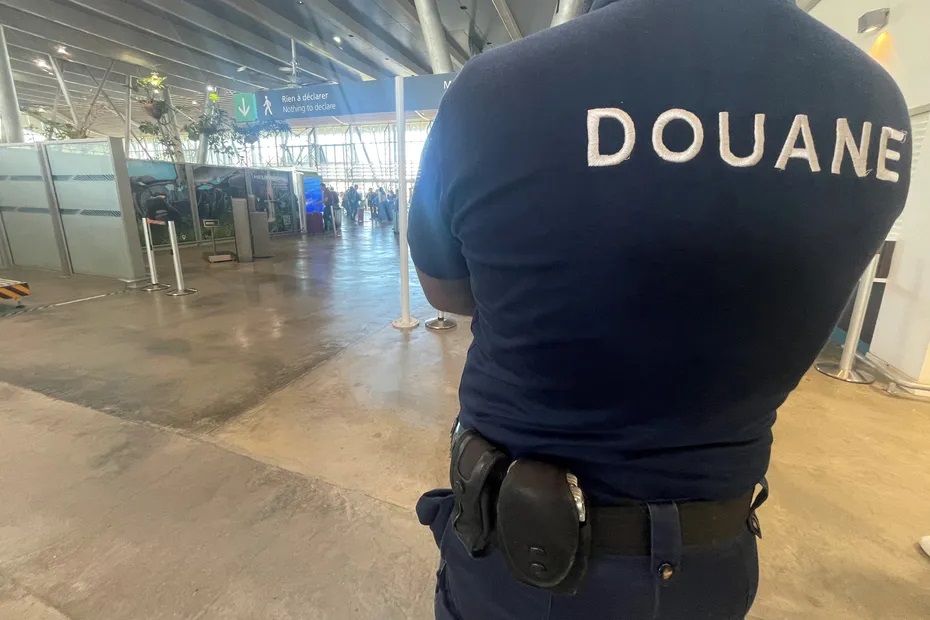 SOBATKOZ Les trafics de drogue ont explosé ces dernières années à la Réunion.  Depuis 2022, les quantités de produits stupéfiants saisies doublent quasiment chaque année. Il est aujourd’hui possible de se procurer pratiquement toutes les drogues sur l’île.