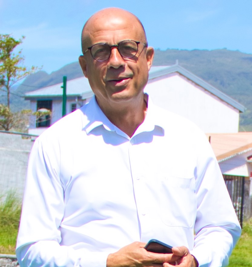 GRAN’ MATIN LES INVITES DE LA MATINALE A 7.20 Vendredi 21 mars 2025  Rosaire Moriscot, le président de la Ligue réunionnaise de football Patrick Ramoudou, journaliste à Réunion La 1ère