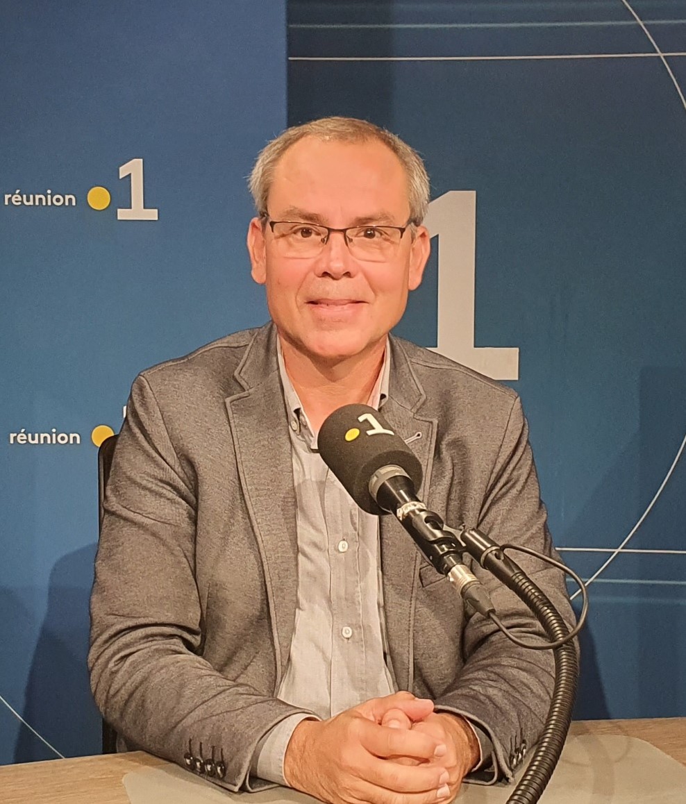 GRAN’ MATIN L’INVITÉ DE LA MATINALE Mardi 4 mars 2025 à 7.20 Serge Hoareau, président de l’association des maires de La Réunion et maire de Petite-Île