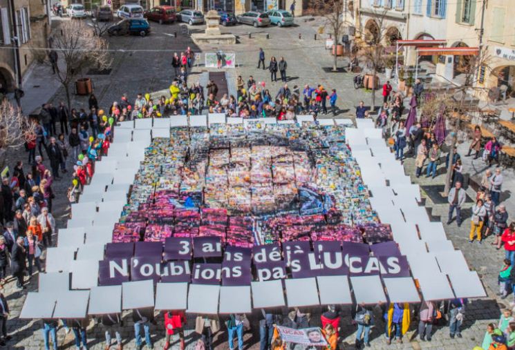 Manifestation pour retrouver Lucas