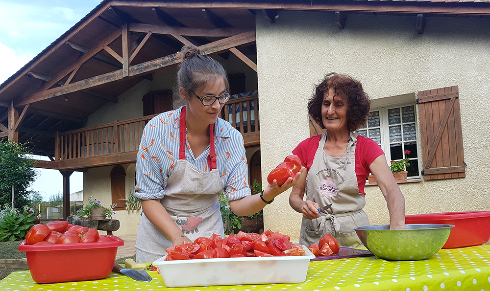 France et Yolande à l'ouvrage