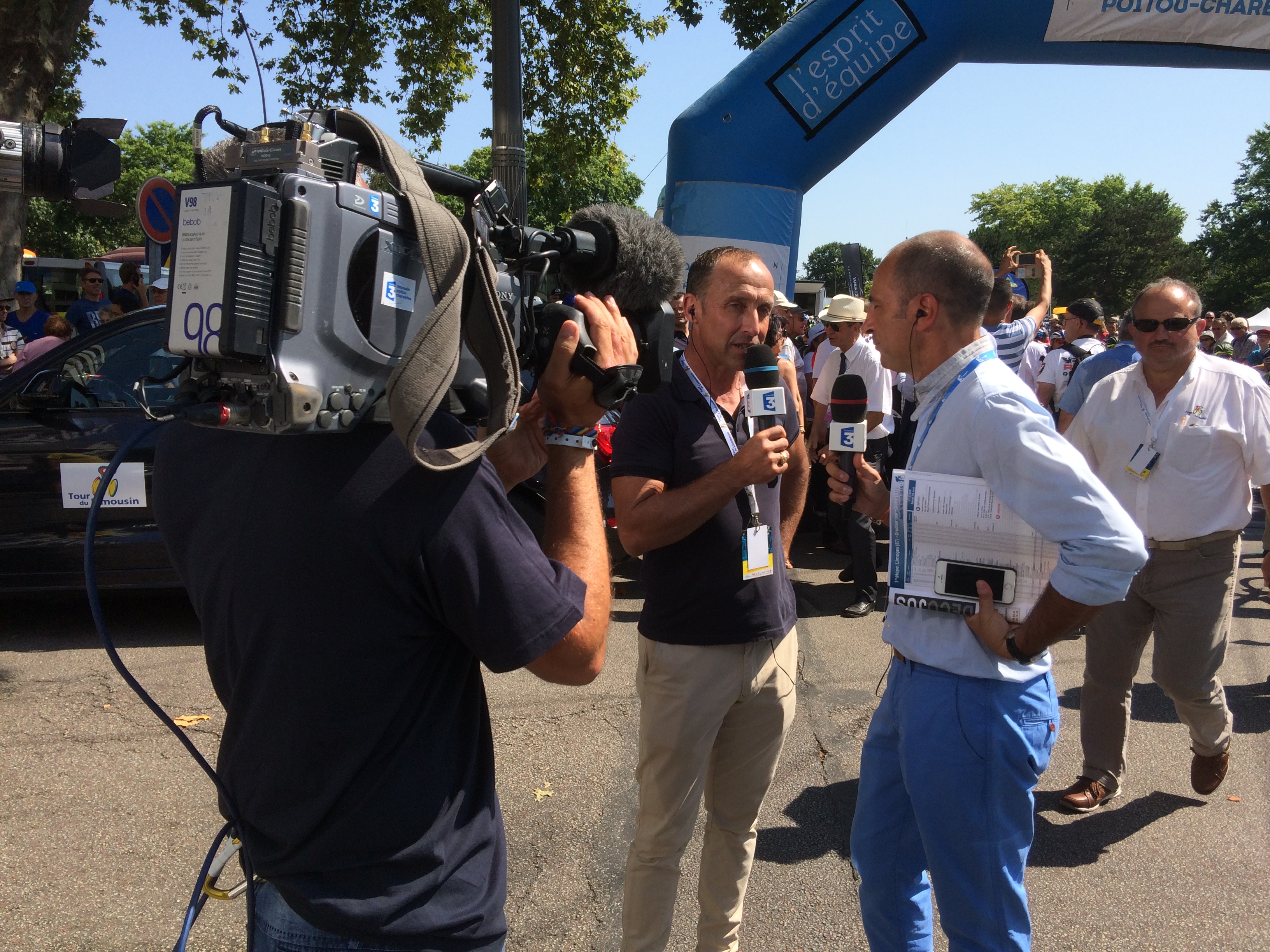 Luc Leblanc avec Xavier Riboulet sur le départ de la course.