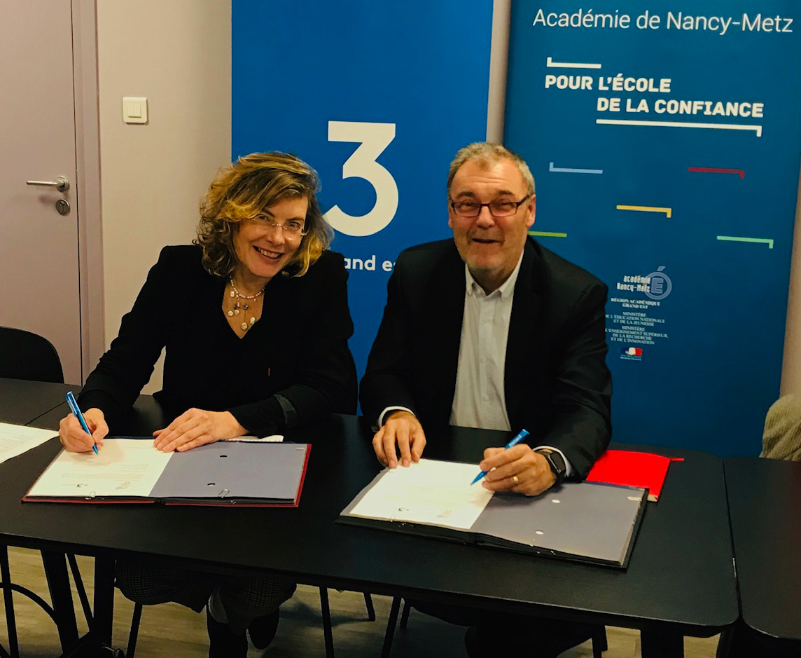 Florence Robine, rectrice de la région académique Grand Est et de l'Académie de Nancy-Metz et Jean-Marc Dubois, secrétaire général du réseau régional de France 3 Grand Est