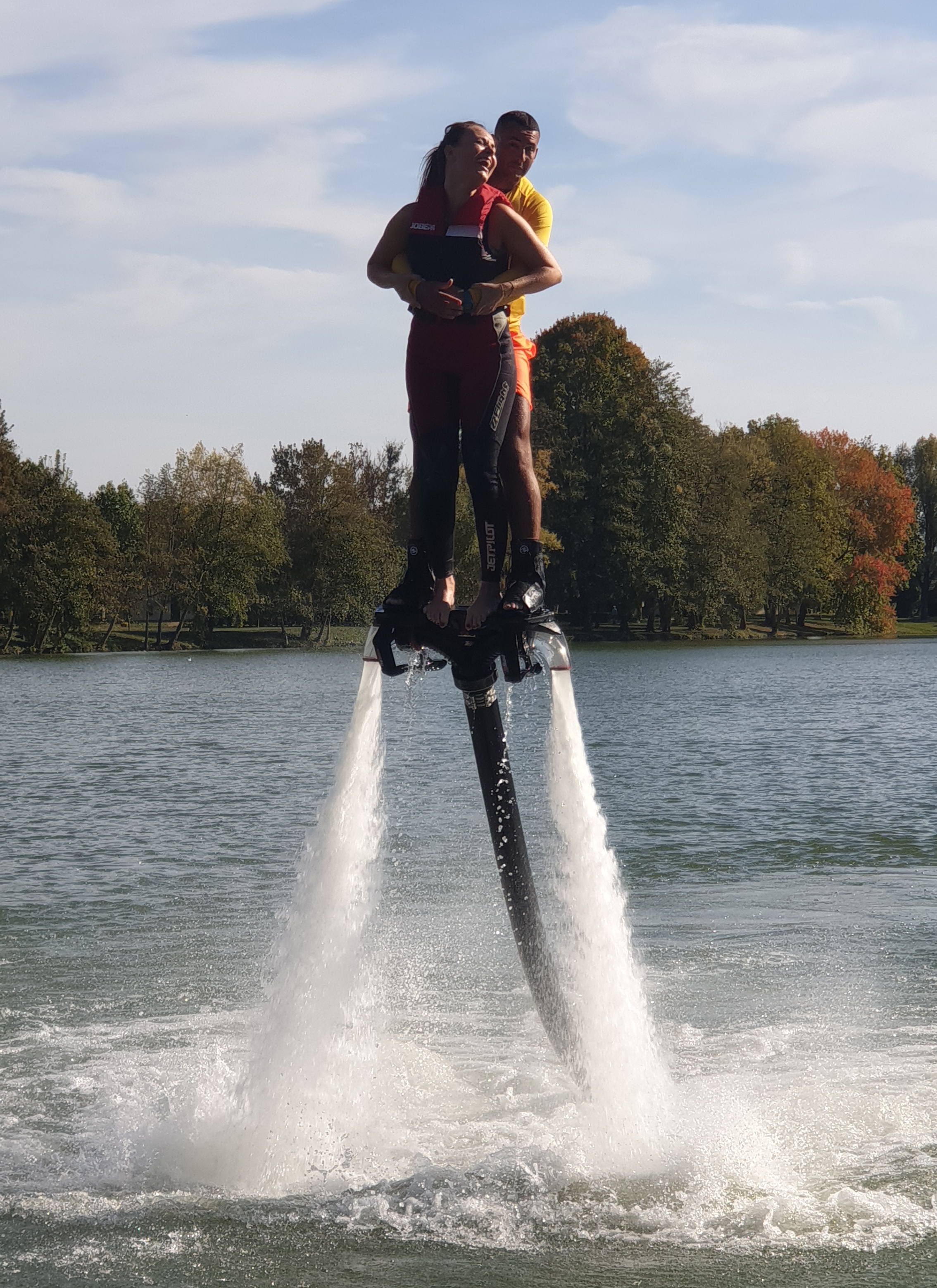 Chloé s'envole en Jet Ski FlyBoard