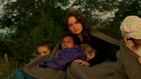 Animatrice et enfants