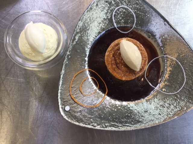 Tarte tatin et sa boule de vanille