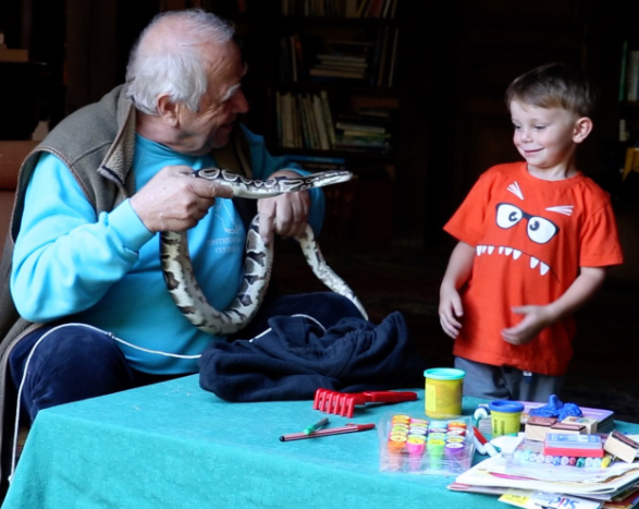  L'ILLUSIONNISTE AUX ANIMAUX