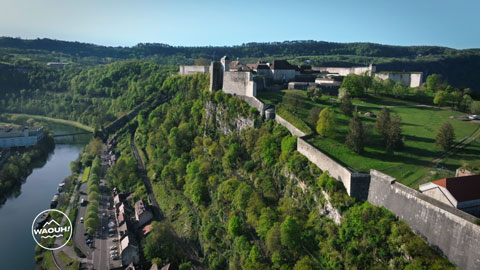vue drone besancon hauteurs citadelle