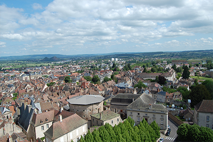 La Tête à l'endroit à Autun