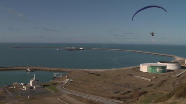 Parapentes au dessus du Havre
