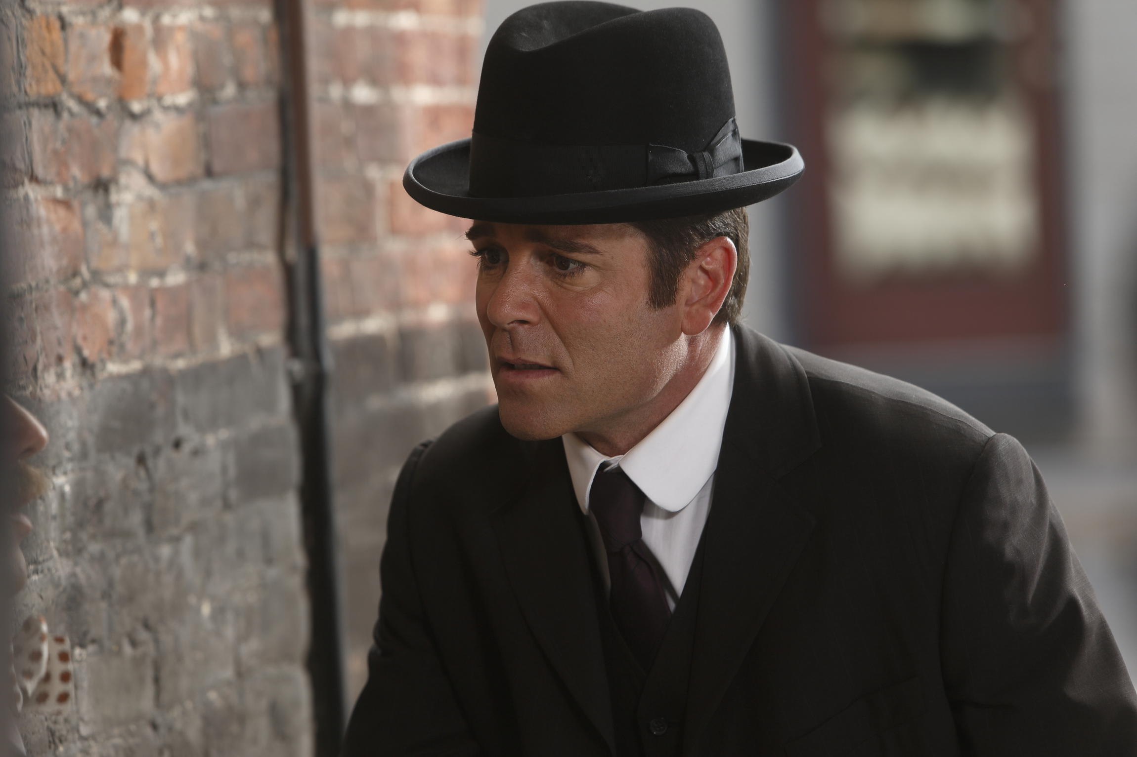 Yannick Bisson (Murdoch)