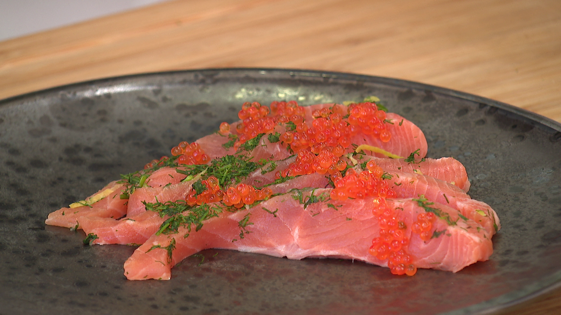 gravlax de truite du val d'Orbey à l'aneth et au gin forestier