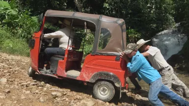 LES ROUTES DE L'IMPOSSIBLE