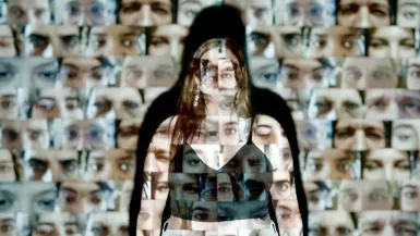 ENFANTS SOUS INFLUENCE, SUREXPOSÉS AU NOM DU LIKE © Babel Doc ENFANTS SOUS INFLUENCE, SUREXPOSÉS AU NOM DU LIKE © Babel Doc