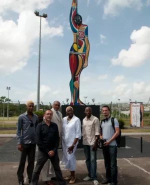 L'homme droit : inauguration de la sculpture L'Homme droit en novembre 2011 L'homme droit : inauguration de la sculpture L'Homme droit en novembre 2011