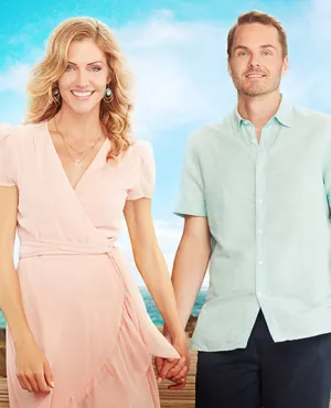 Menant une brillante carrière dans l'édition, Kate s'autorise des vacances au soleil avec son compagnon Eric. Obsédé par son travail, celui-ci la délaisse. 