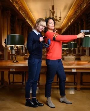Astrid et Raphaelle - affiche saison 5