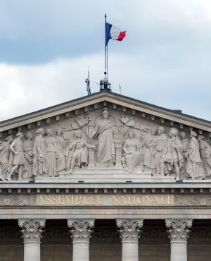 élections législatives 2024 - fronton Assemblée nationale  élections législatives 2024 - fronton Assemblée nationale