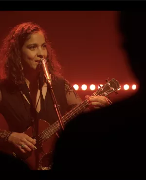 © Dérives productions Oriane Lacaille en live
