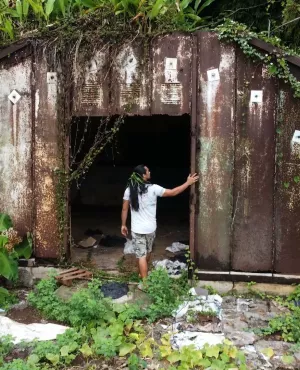 Sur les traces des GI à Bora Bora Un film écrit et réalisé par Lionel Boisseau Sur les traces des GI à Bora Bora Un film écrit et réalisé par Lionel Boisseau