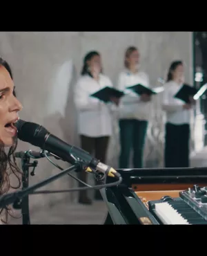 Yael Naim et ensemble ZENE Yael Naim et ensemble ZENE