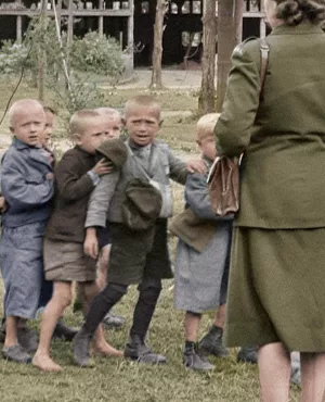 1945, les enfants du chaos © Elephant Adventures