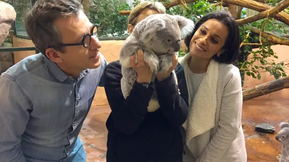 Myriam et Jamy au zoo de Beauval © Elephant prod 
