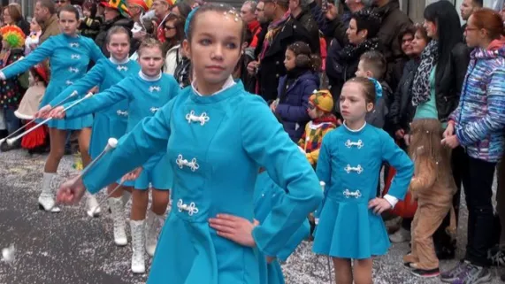 majorettes qui dansent