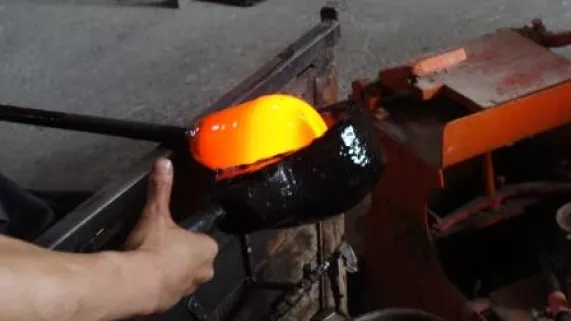 Enquêtes de Régions / L'Auvergne, une terre d'artisans