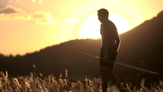 RENAUD LAVILLENIE, JUSQU'AU BOUT DU HAUT
