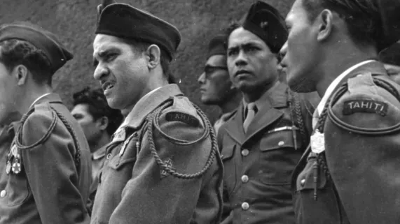 Aux armes Tahitiens  Aux armes Tahitiens