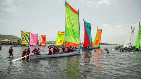 Tour de la Martinique des Yoles Rondes