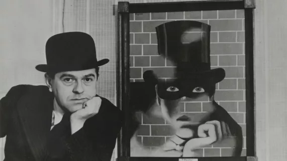 © Charly Herscovici avec son aimable autorisation / ADAGP, Paris, 2016 MAGRITTE, LA TRAHISON DES IMAGES