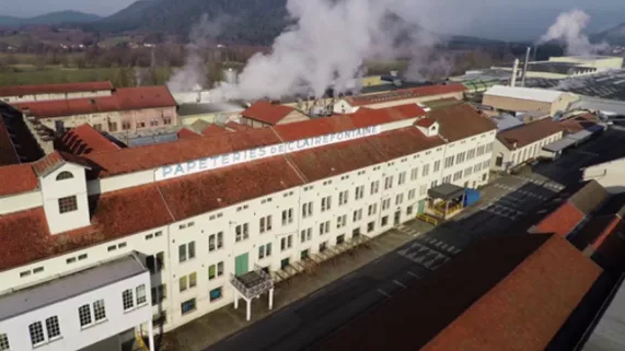 Pourquoi Chercher Plus Loin : Au pays du papier  Les papeteries de Clairefontaine