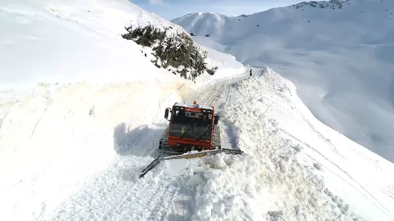 Il faut garder la route ouverte