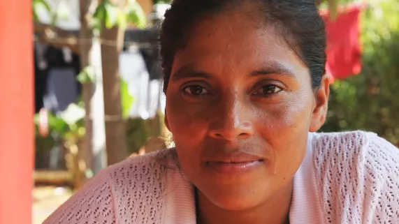 ELLES ONT TOUTES UNE HISTOIRE  elles ont toutes une histoire