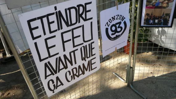 Sous la capuche