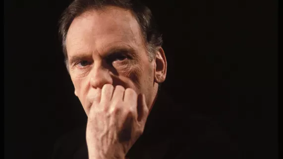 UN JOUR, UN DESTIN - JEAN-LOUIS TRINTIGNANT, L’INSAISISSABLE