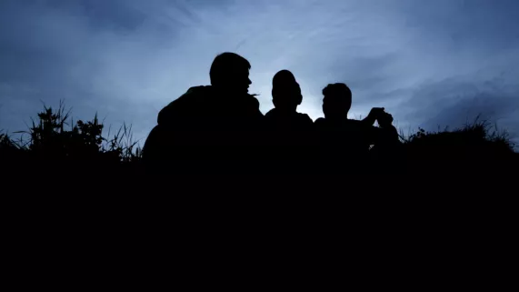 © PlayProd CALAIS, LES ENFANTS DE LA JUNGLE