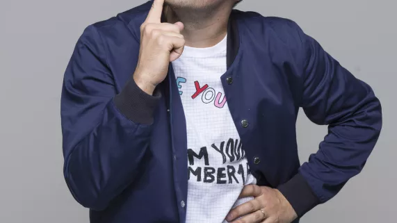 VOUS POUVEZ RÉPÉTER LA QUESTION ?