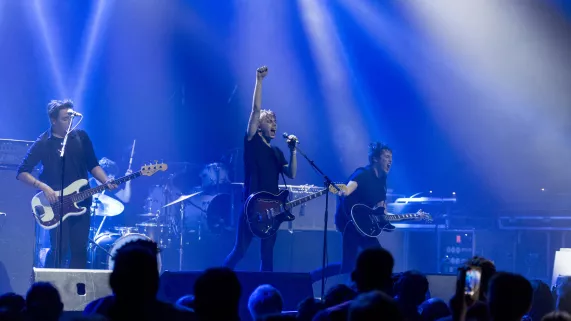 © Nathalie Guyon Festival les inRocKs - Philips 2015 / Monte le Son France 4