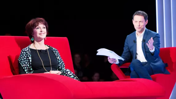 © Cyril Moreau/Bestimage LE DIVAN