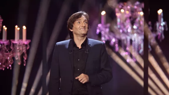 ELLES SE CROIENT TOUTES JOLY