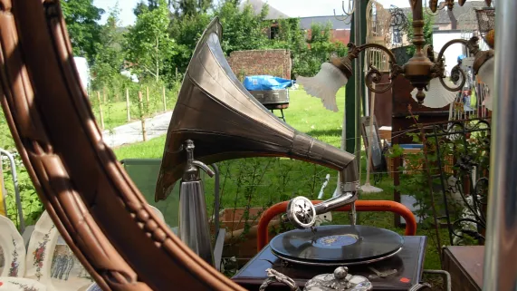 BROCANTE BROCANTE