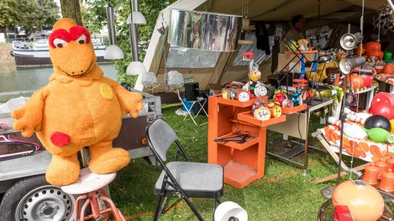 BRADERIE BRADERIE