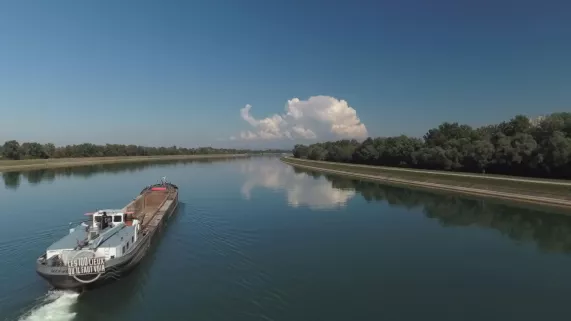 © Morgane Production LES 100 LIEUX QU'IL FAUT VOIR