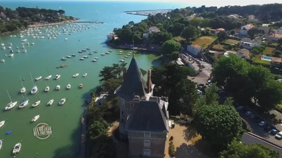 © Morgane Production LES 100 LIEUX QU'IL FAUT VOIR